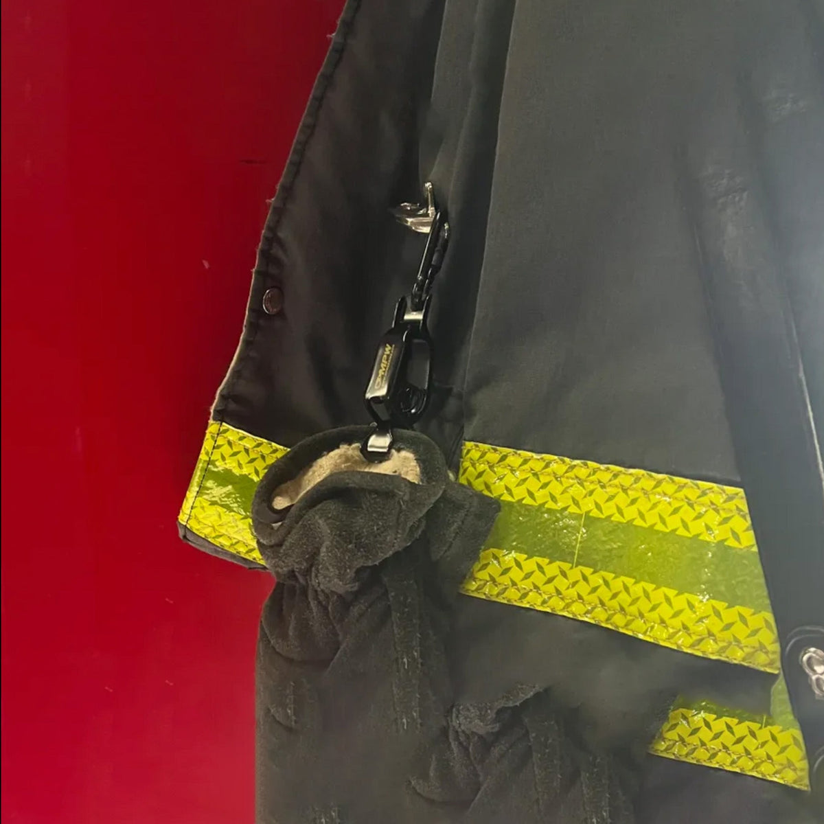 MPW Ultimate Glove Clamp - Last Glove Holder You Will Ever Need